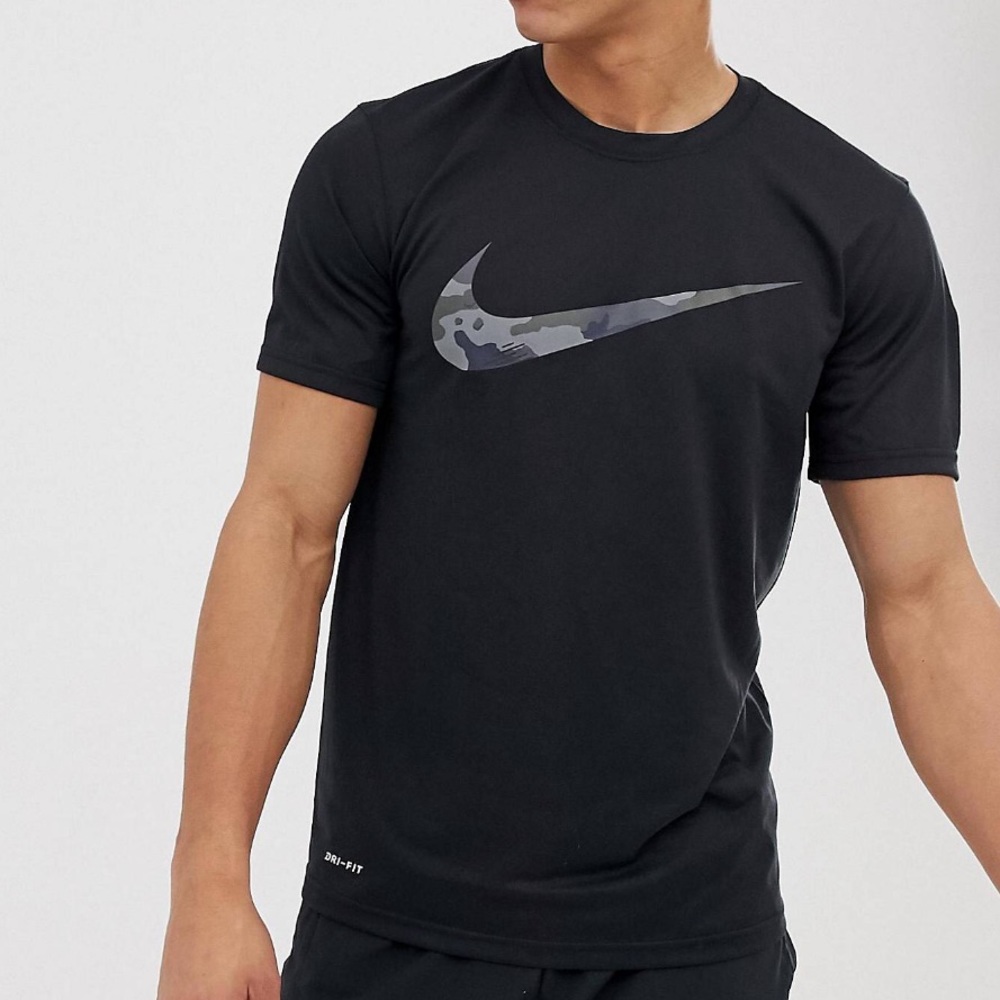Nike Training Camo Swoosh T-shirt in Black